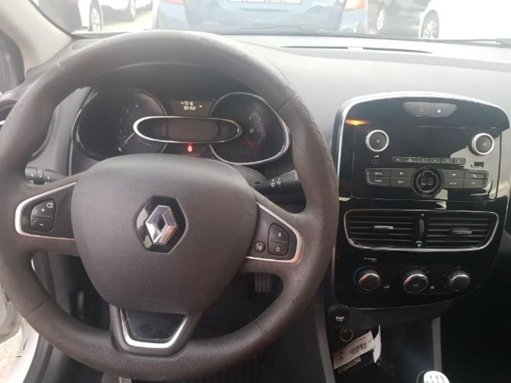 Photo 8 VIN: VF15RBF0A58007989 - RENAULT CLIO 