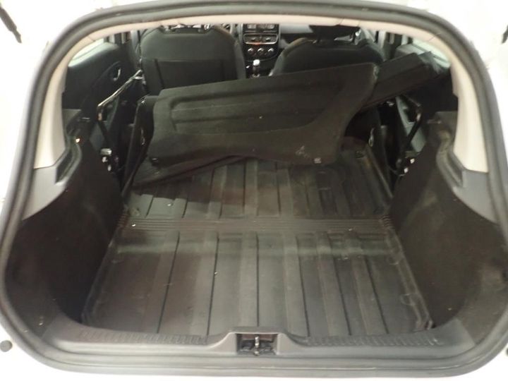 Photo 4 VIN: VF15RBF0A58026924 - RENAULT CLIO 5P SOCIETE (2 SEATS) 