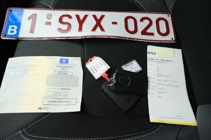 Photo 4 VIN: VF15RBF0A58304712 - RENAULT CLIO FL&#3916 