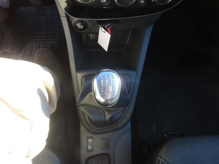 Photo 23 VIN: VF15RBF0A58621039 - RENAULT CLIO 