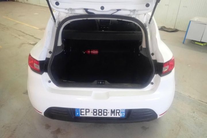 Photo 3 VIN: VF15RBF0A58676950 - RENAULT CLIO 5P SOCIETE (2 SEATS) 