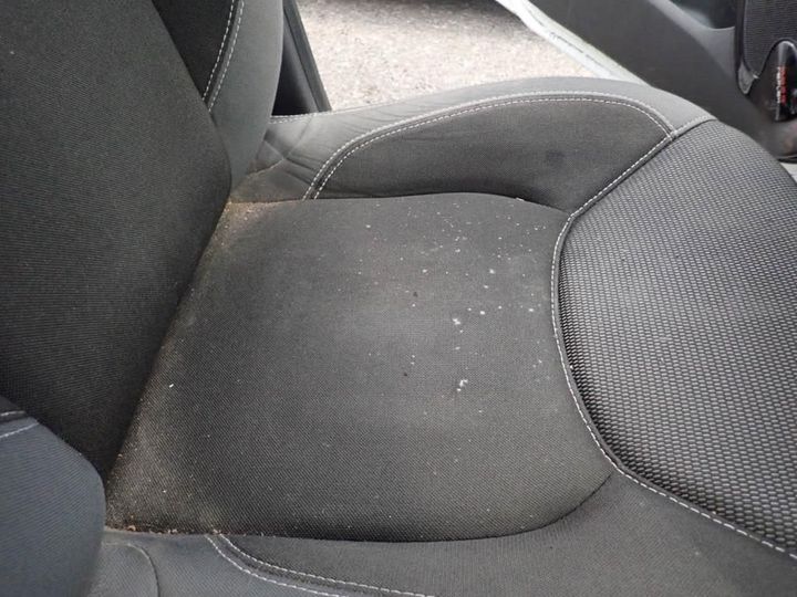 Photo 20 VIN: VF15RBF0A58802385 - RENAULT CLIO 5P SOCIETE (2 SEATS) 