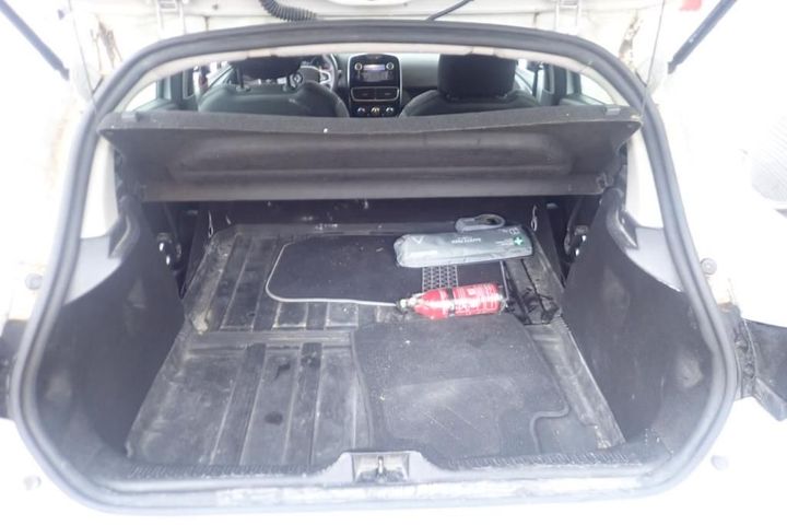 Photo 3 VIN: VF15RBF0A58866134 - RENAULT CLIO 5P SOCIETE (2 SEATS) 