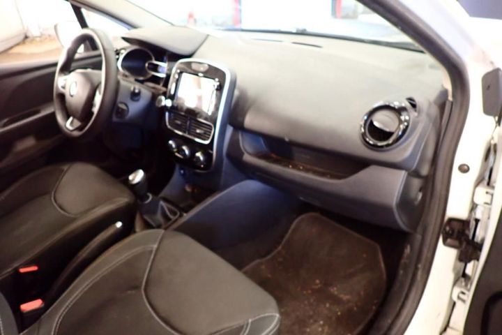 Photo 5 VIN: VF15RBF0A58872337 - RENAULT CLIO 5P SOCIETE (2 SEATS) 