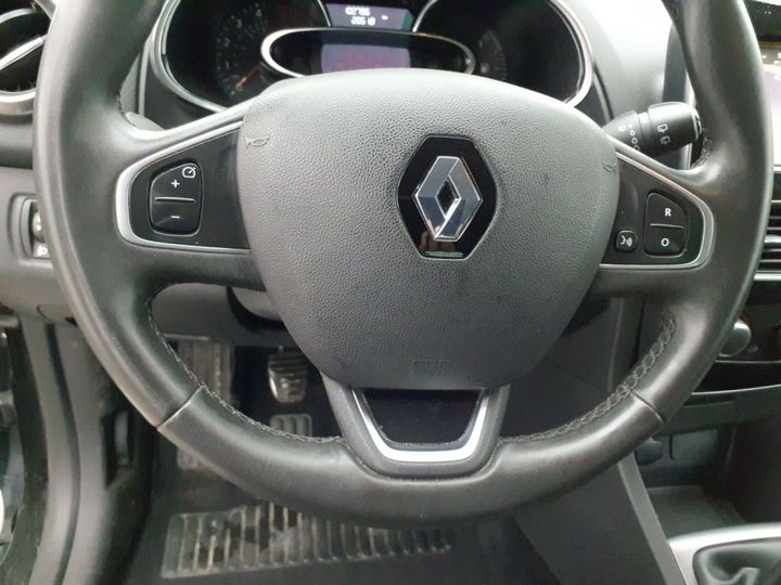 Photo 19 VIN: VF15RBF0A58900675 - RENAULT CLIO IV 