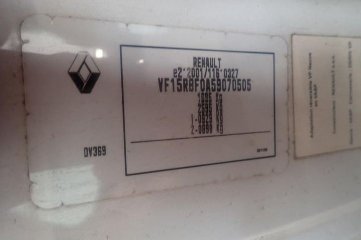 Photo 6 VIN: VF15RBF0A59070505 - RENAULT CLIO 5P SOCIETE (2 SEATS) 