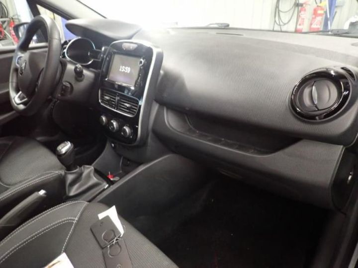 Photo 4 VIN: VF15RBF0A60067764 - RENAULT CLIO SOCIETE (2 SEATS) 