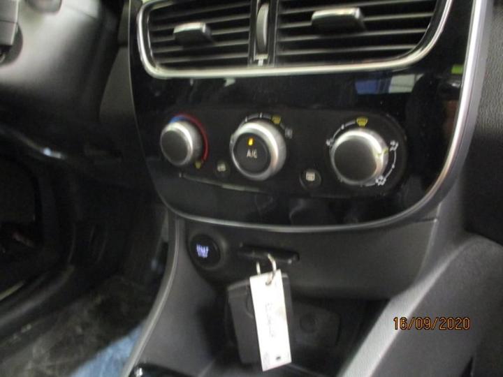 Photo 10 VIN: VF15RBF0A60714453 - RENAULT CLIO 5P SOCIETE (2 SEATS) 