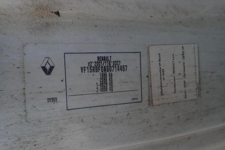 Photo 11 VIN: VF15RBF0A60714457 - RENAULT CLIO 5P SOCIETE (2 SEATS) 