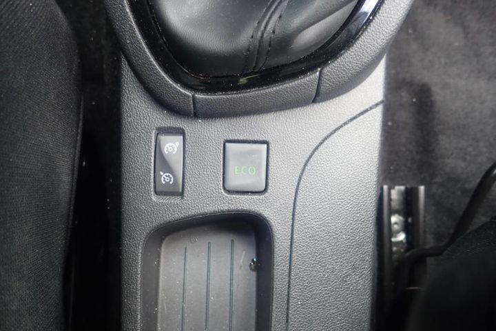 Photo 10 VIN: VF15RBF0A60830736 - RENAULT CLIO 5P SOCIETE (2 SEATS) 