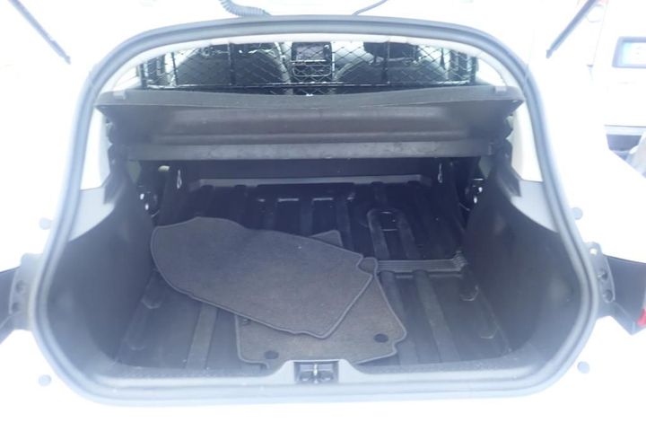 Photo 3 VIN: VF15RBF0A60830736 - RENAULT CLIO 5P SOCIETE (2 SEATS) 