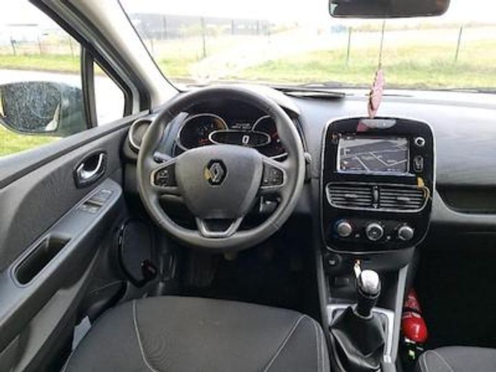 Photo 9 VIN: VF15RKJ0A58562099 - RENAULT CLIO IV PHASE II DIESEL 