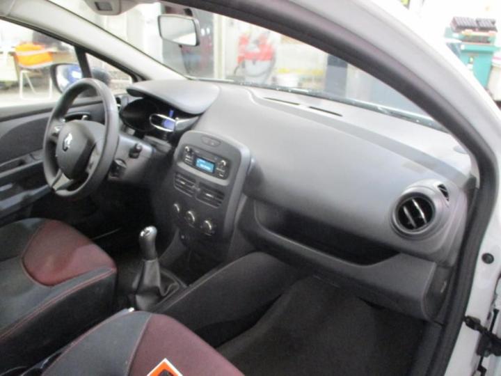 Photo 5 VIN: VF15RU40H52275613 - RENAULT CLIO 5P SOCIETE (2 SEATS) 