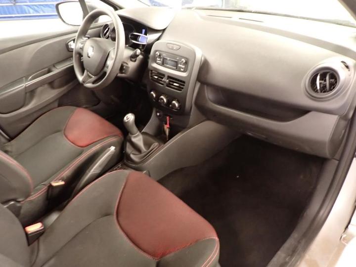 Photo 5 VIN: VF15RU40H52557151 - RENAULT CLIO 5P SOCIETE (2 SEATS) 