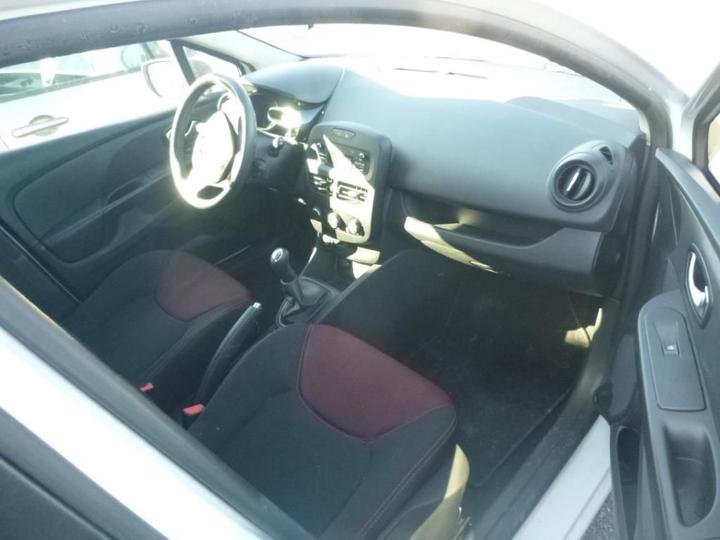 Photo 5 VIN: VF15RU40H52951797 - RENAULT CLIO 5P SOCIETE (2 SEATS) 