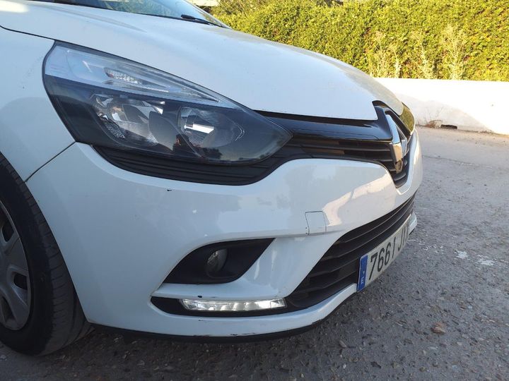 Photo 4 VIN: VF16RBF0A57789242 - RENAULT CLIO 