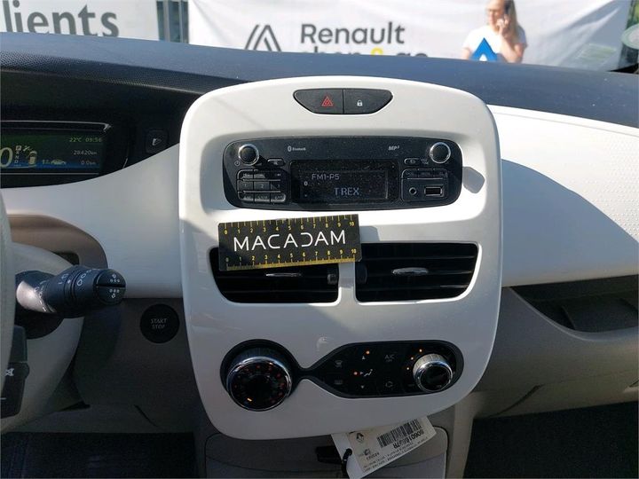 Photo 9 VIN: VF1AG000863699206 - RENAULT ZOE 