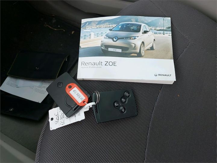 Photo 9 VIN: VF1AGVYB055878216 - RENAULT ZOE 