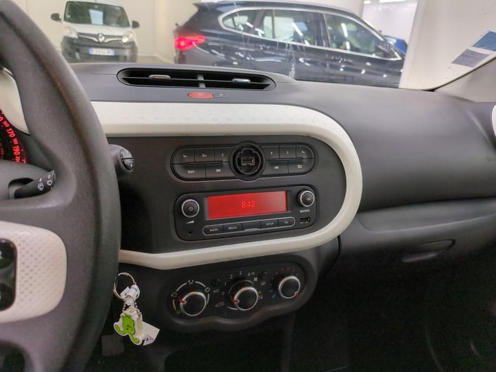 Photo 6 VIN: VF1AH000062484485 - RENAULT TWINGO 