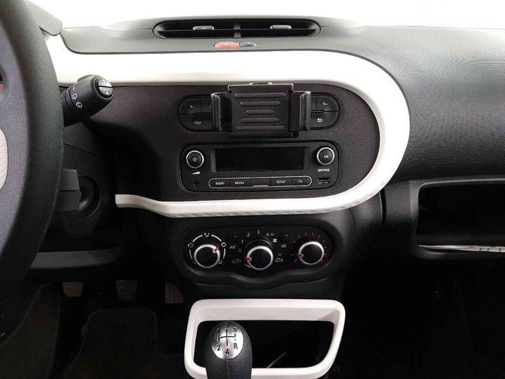 Photo 9 VIN: VF1AHB11557682274 - RENAULT TWINGO 