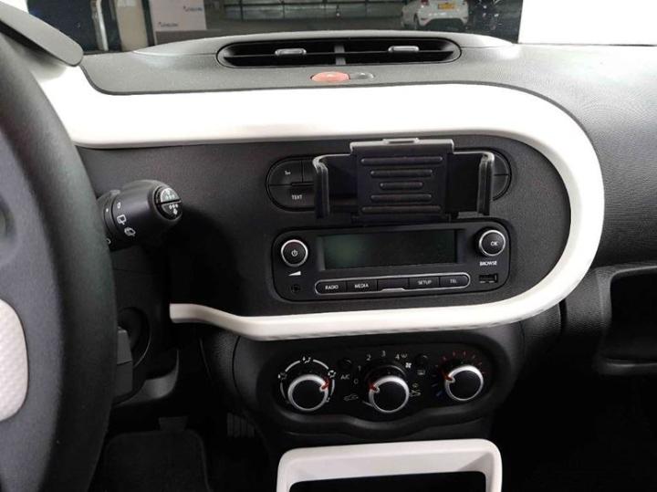 Photo 9 VIN: VF1AHB11558687995 - RENAULT TWINGO 