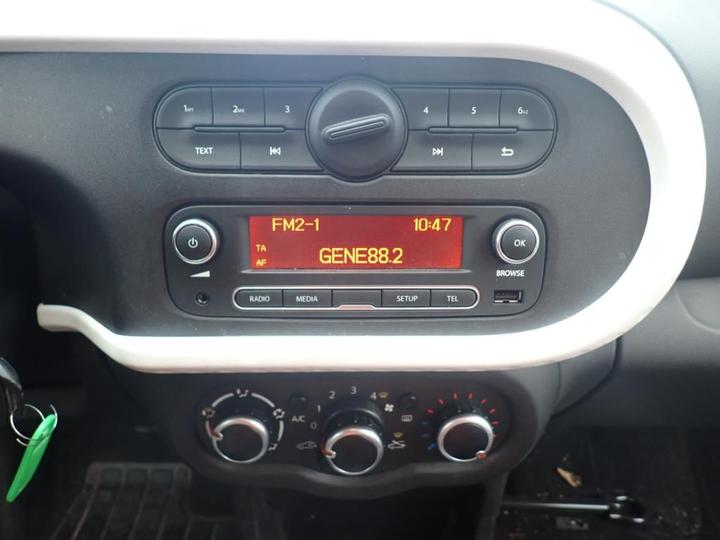 Photo 8 VIN: VF1AHB40D56397507 - RENAULT TWINGO 5P 