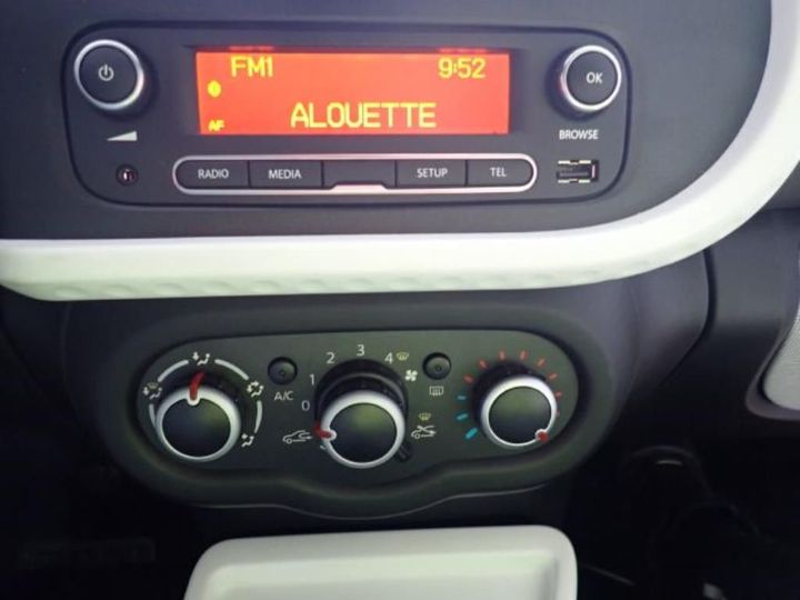 Photo 7 VIN: VF1AHB40D58772315 - RENAULT TWINGO 