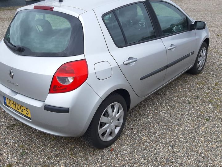 Photo 3 VIN: VF1BR1B0H40525762 - RENAULT CLIO 