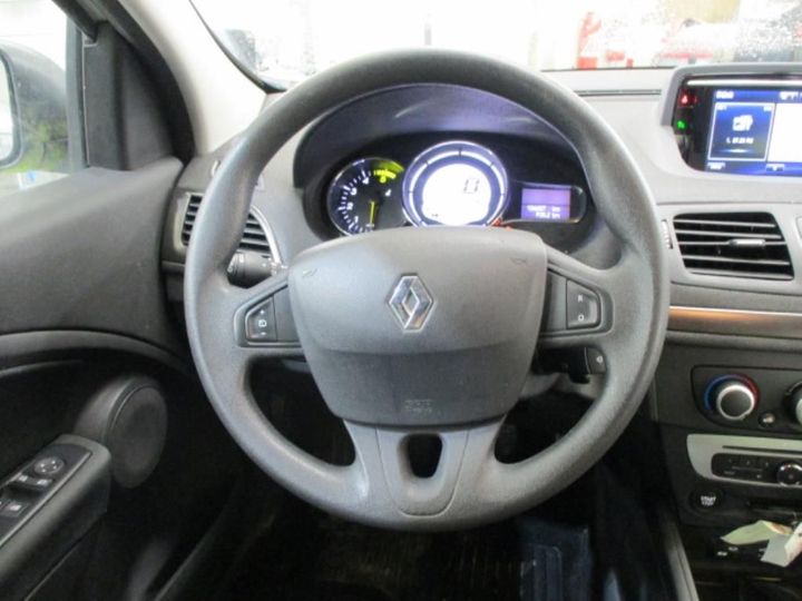 Photo 10 VIN: VF1BZ0R0253195651 - RENAULT MEGANE 5P SOCIETE (2 SEATS) 