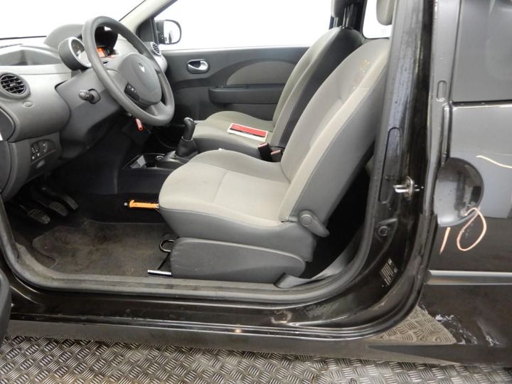 Photo 18 VIN: VF1CNE00545649237 - RENAULT TWINGO 