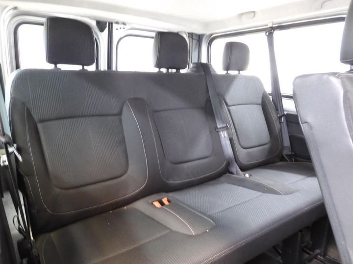 Photo 7 VIN: VF1JL000053800085 - RENAULT TRAFIC PASSENGER 