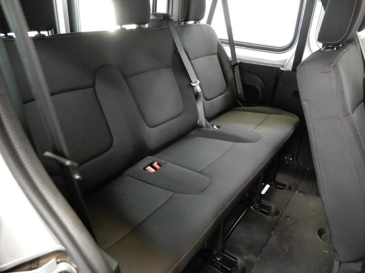 Photo 13 VIN: VF1JL000058338792 - RENAULT TRAFIC PASSENGER 