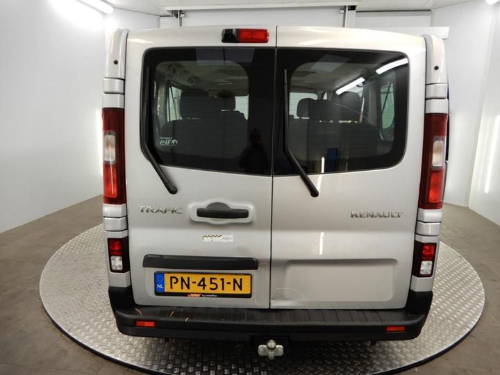 Photo 29 VIN: VF1JL000058338792 - RENAULT TRAFIC PASSENGER 