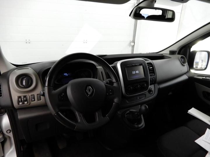 Photo 8 VIN: VF1JL000058338792 - RENAULT TRAFIC PASSENGER 