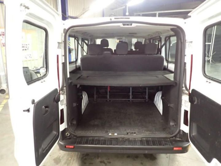 Photo 3 VIN: VF1JL000158805573 - RENAULT TRAFIC COMBI 