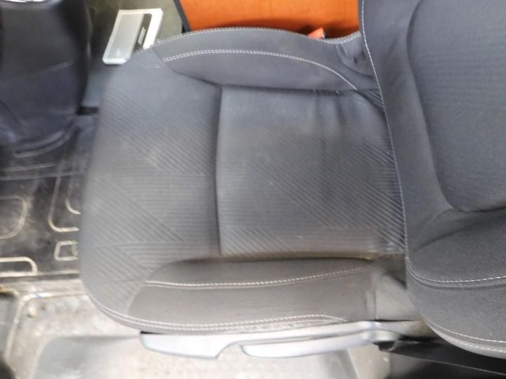 Photo 24 VIN: VF1JL000453800090 - RENAULT TRAFIC PASSENGER 