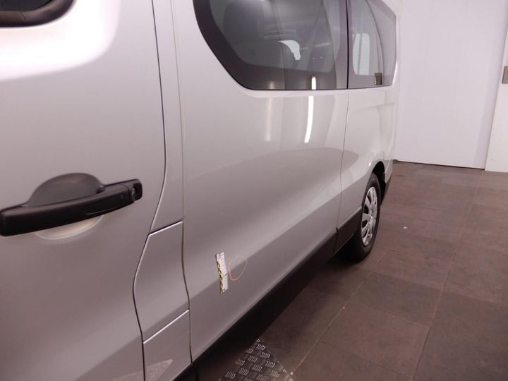 Photo 16 VIN: VF1JL000460089770 - RENAULT TRAFIC PASSENGER 