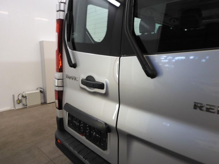 Photo 20 VIN: VF1JL000556513436 - RENAULT TRAFIC PASSENGER 