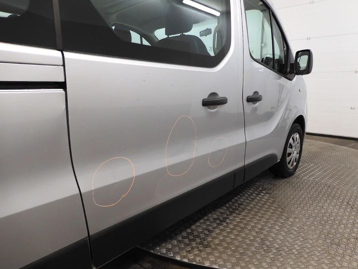 Photo 25 VIN: VF1JL000853800075 - RENAULT TRAFIC PASSENGER 