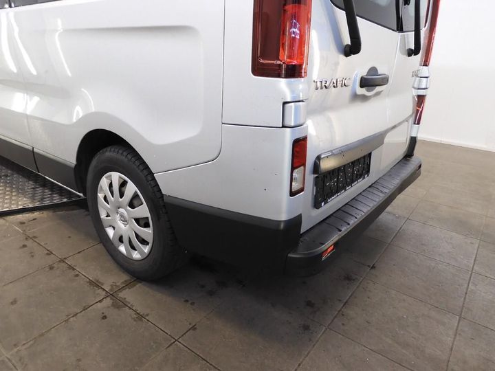 Photo 15 VIN: VF1JL000X56440192 - RENAULT TRAFIC PASSENGER 