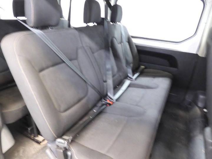 Photo 6 VIN: VF1JL000X58338797 - RENAULT TRAFIC PASSENGER 