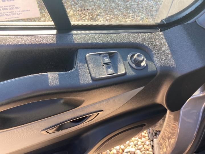 Photo 22 VIN: VF1JL000X60277225 - RENAULT TRAFIC COMBI 