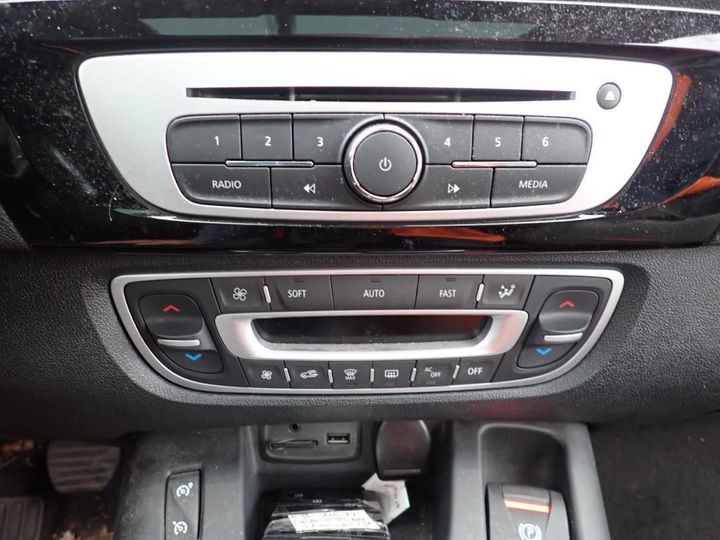 Photo 9 VIN: VF1JZ03AH55210133 - RENAULT GRAND SCENIC 5S 