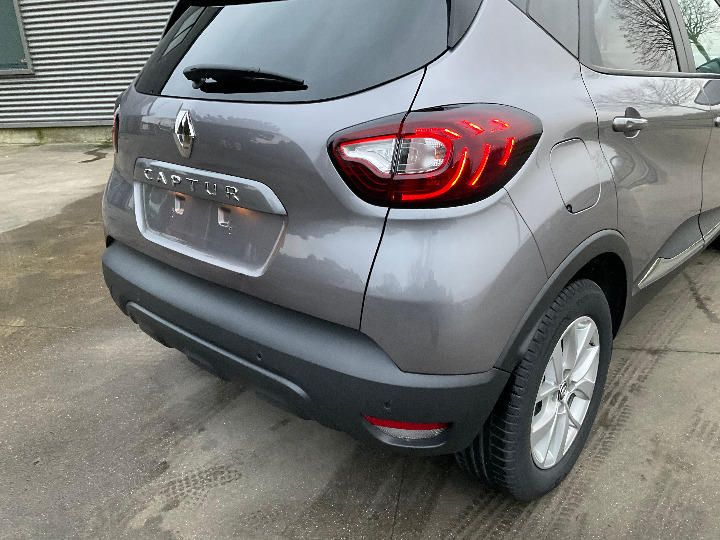 Photo 32 VIN: VF1R8700163200027 - RENAULT CAPTUR SUV 