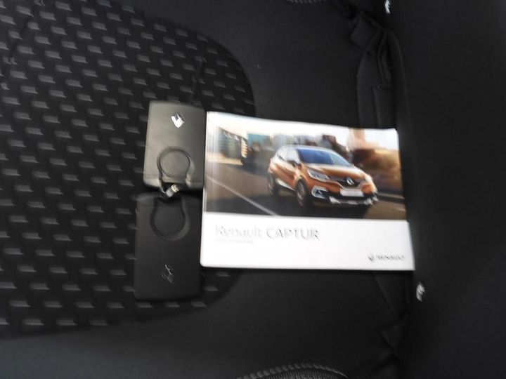 Photo 2 VIN: VF1R8700763055561 - RENAULT CAPTUR 