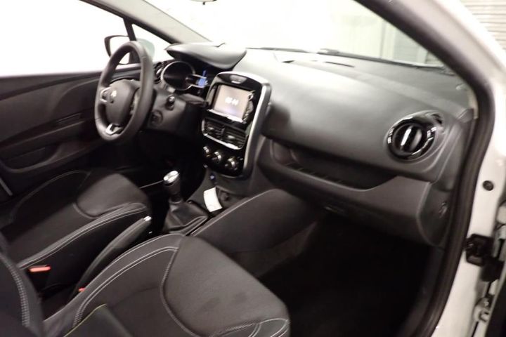 Photo 5 VIN: VF1R9800061424825 - RENAULT CLIO 5P SOCIETE (2 SEATS) 