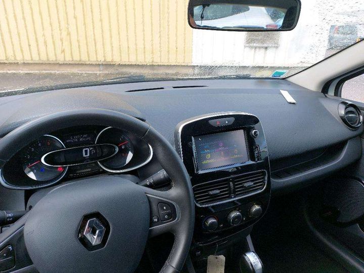 Photo 28 VIN: VF1R9800061768123 - RENAULT CLIO 