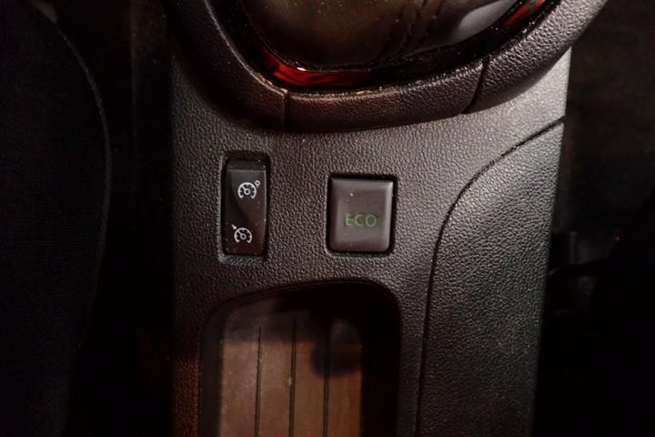 Photo 10 VIN: VF1R9800261003527 - RENAULT CLIO 5P SOCIETE (2 SEATS) 