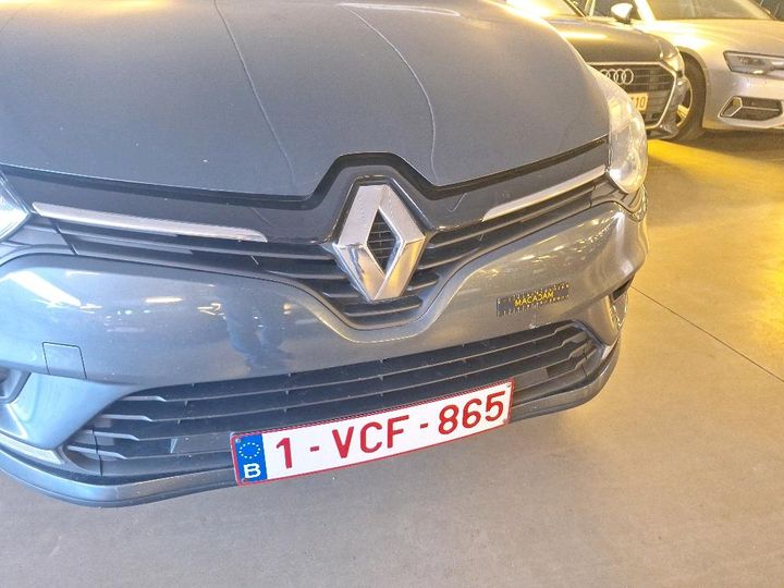 Photo 29 VIN: VF1R9800461029286 - RENAULT CLIO 