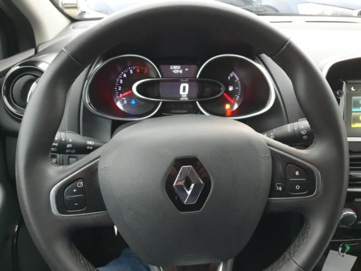 Photo 15 VIN: VF1R9800462015303 - RENAULT CLIO 